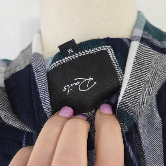 Rails Hunter plaid flannel button down shirt navy blue green women's medium M - Picture 5 of 6